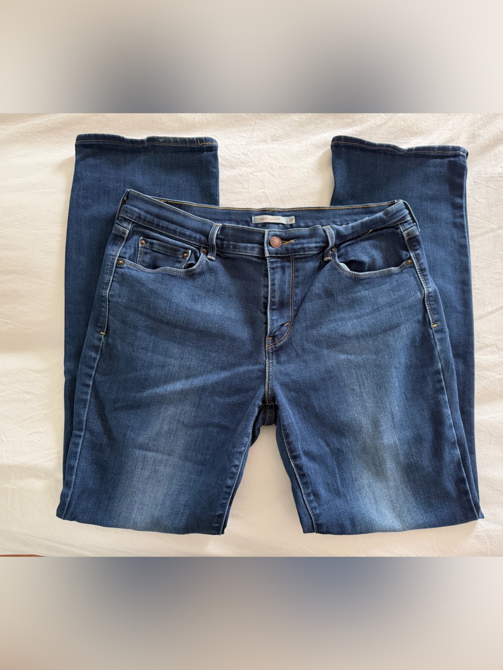 Levi Darkwash 505 Straight